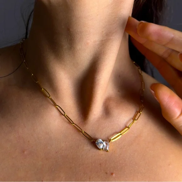 New Luminous Solitaire Pendant - Picture 8 of 12